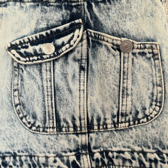 Forever 21 Acid Wash Overalls NWOT - Picture 3 of 11